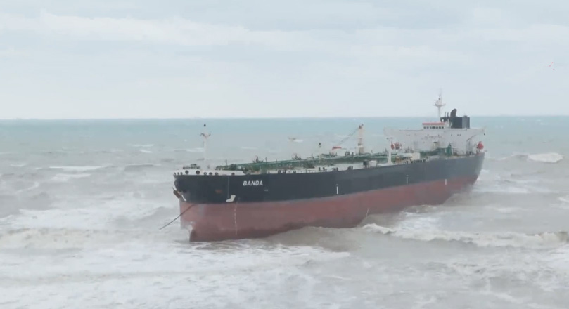 tanker aground
