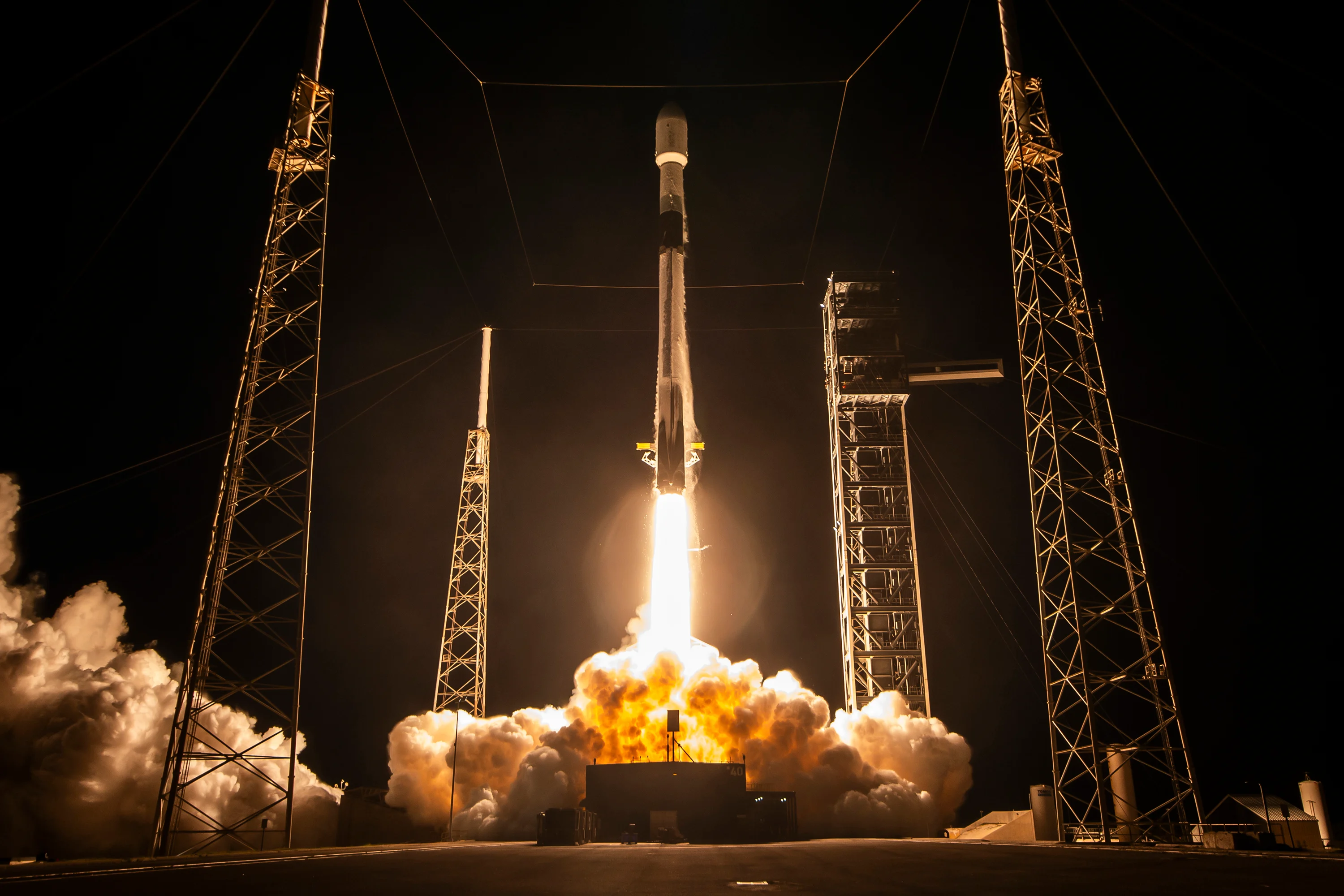 Bandwagon-5 liftoff - credit: SpaceX